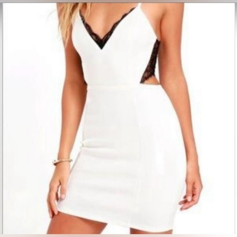 Lush Heartbeat Song Black and white Backless Lace Dress - size S NWT